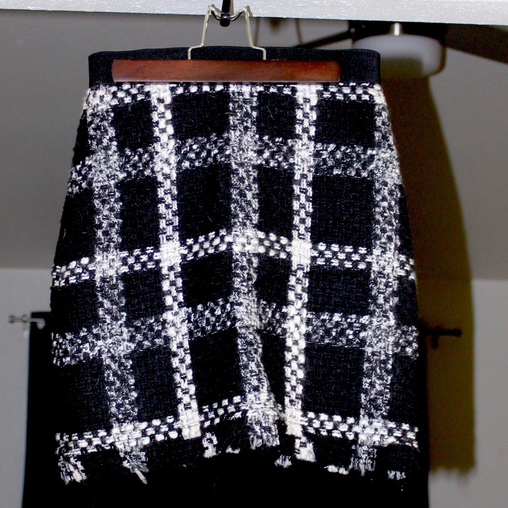 VINTAGE DESIGNER WOOL SKIRT